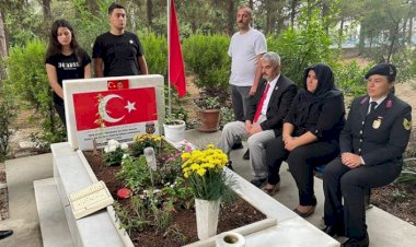 Şehit Başçavuş Ferhat Gedik, Hatay'da mezarı başında anıldı