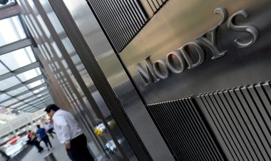 Türkiye'nin notunu düşüren Moody's'den 'risk artıyor' uyarısı