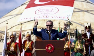 Cumhurbaşkanı Erdoğan'dan Suriye'ye harekat sinyali: Bir gece ansızın gelebiliriz