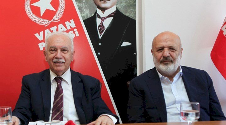 Ak Parti iktidarında Doğu Perinçek  ve Fehmi Koru denklemi!