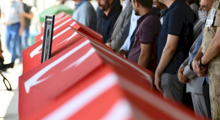 Korkunç kazada hayatını kaybeden itfaiyeci, sağlıkçı ve gazetecilere kahreden veda