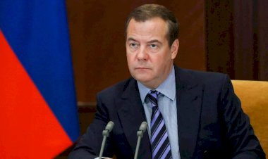 Medvedev: Avrupa, fiyat tavanı uygularsa Rus gazını kaybedecek