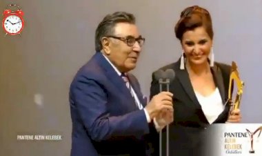 Nihal Olçok'tan Hande Fırat'a 15 Temmuz göndermesi.