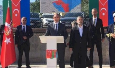 Yeni bir Türk Devleti kuruldu. İlk tanıyan Türkiye oldu
