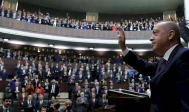 AK Parti'nin yarısı değişecek: 90 vekil üç dönem kuralına takılıyor