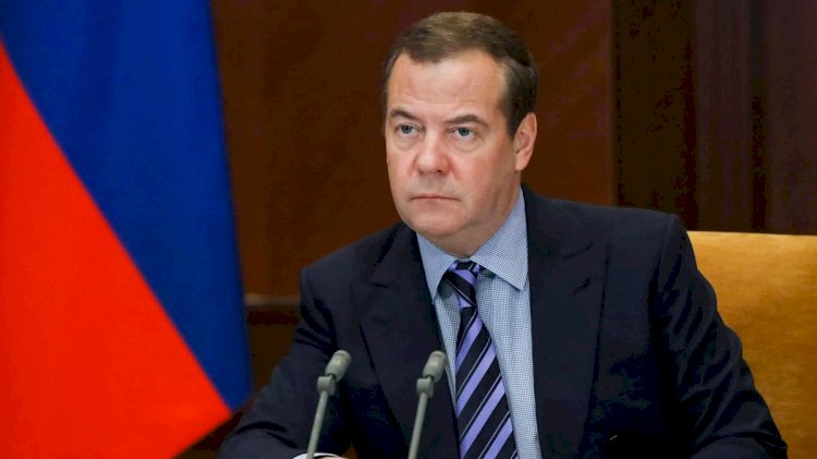 Medvedev: Avrupa, fiyat tavanı uygularsa Rus gazını kaybedecek