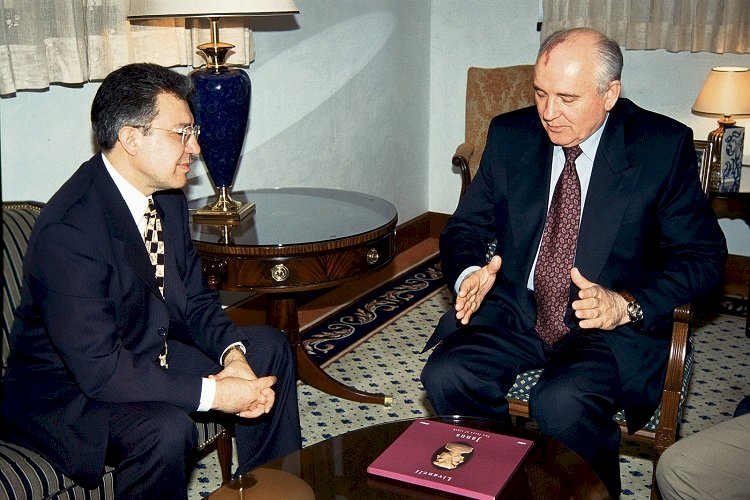 Mihail Sergeyeviç Gorbaçov