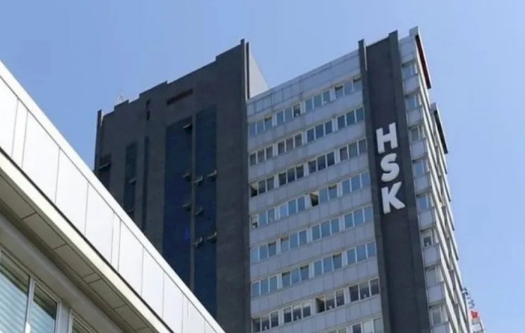 Savcı ve hakimin sürgününe tepki gösteren İzmir Barosu, HSK'ye Anayasa gönderdi