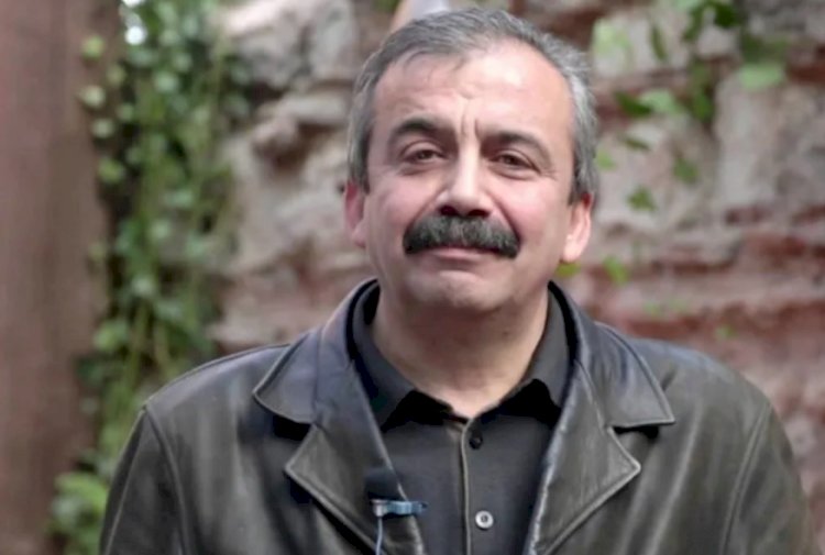 Sırrı Süreyya Önder: Bugün siyaseten mahkûm olan yarın bakanlık yapabilir