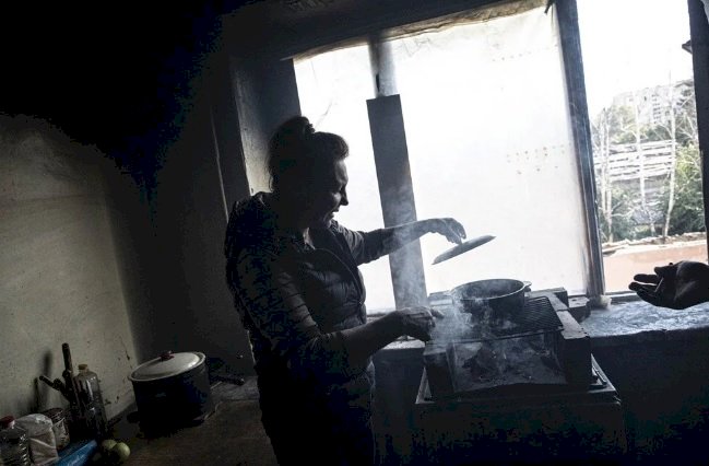 Ukrayna'daki savaşta üç ay sığınakta kalan İzyumlu aile yaşadıklarını anlattı