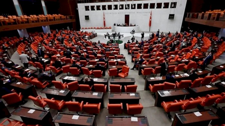 Meclis mesaisi başlıyor: Gündemde EYT, KYK ve dezenformasyon var