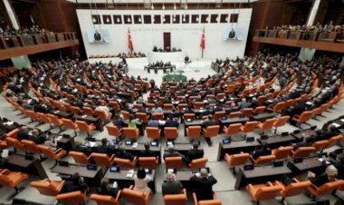 TBMM'de yeni yasama yılı başladı: Erdoğan'dan 'yeni anayasa' vurgusu