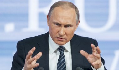 Kurmayları Putin'e kazan kaldırdı