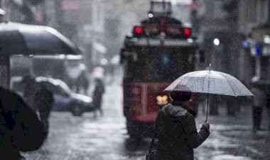 Şemsiyesiz dışarı çıkmayın: Gök gürültülü sağanak yağış geliyor