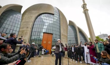 Almanya'da Köln Camisi’nde ilk kez hoparlörden ezan okundu