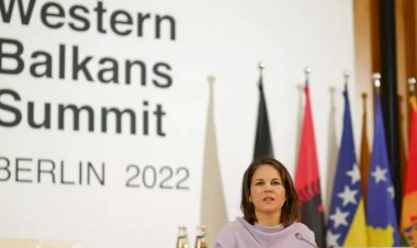 Batı Balkan ülkeleri kimlikle dolaşım konusunda anlaşma sağladı