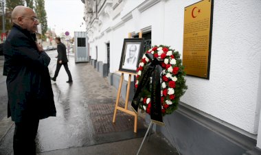 Viyana’da Ermeni Teröristlerce Şehit Edilen Büyükelçi Tunalıgil Anıldı