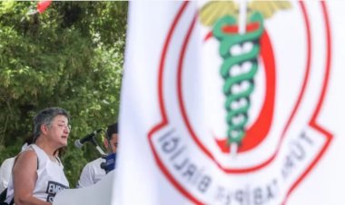 AKP, TTB ve diğer meslek örgütlerinde yapısal değişikliği yeniden gündemine aldı