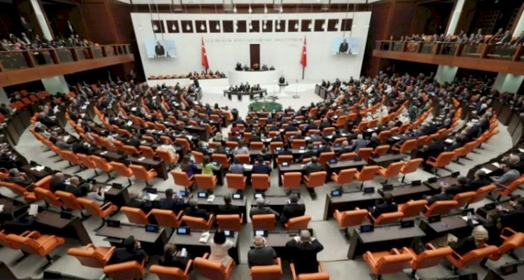 TBMM'de yeni yasama yılı başladı: Erdoğan'dan 'yeni anayasa' vurgusu