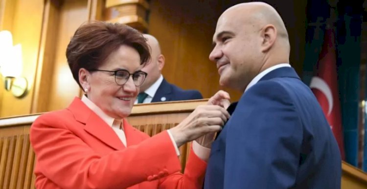 Turhan Çömez İYİ Parti'ye katıldı, rozetini Meral Akşener taktı