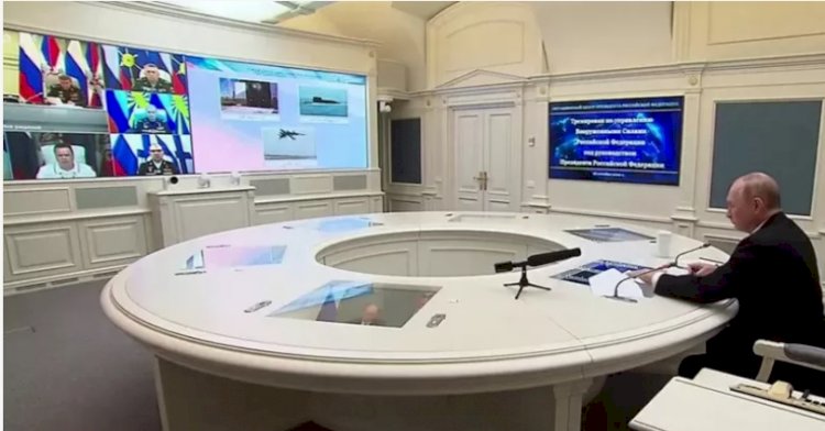 Putin, Rusya'nın Ukrayna'yı işgalinden bu yana yaptığı ilk nükleer tatbikatı izledi