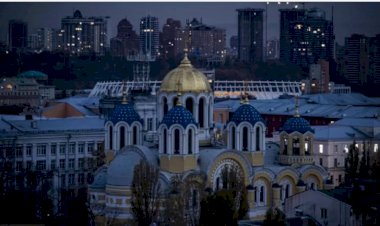 Zelenskiy: Ukrayna'da 4,5 milyon kişi elektriksiz kaldı, Rus saldırıları 'enerji terörizmi'