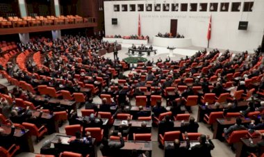 Anayasa değişikliği önerisi: Siyasi partiler nasıl tutum alacak?