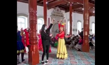 Müslüman dünya seyrediyor: Çin şimdi de camiyi dans salonuna çevirdi