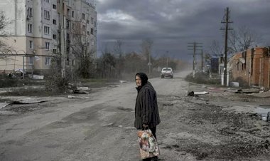 Rusya, Herson'dan çekildi; kamu binalarına Ukrayna ve AB bayrakları asıldı