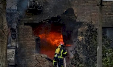 Ukrayna Kentleri Rus Füze Saldırıları Altında: Ülke Karanlığa Gömüldü