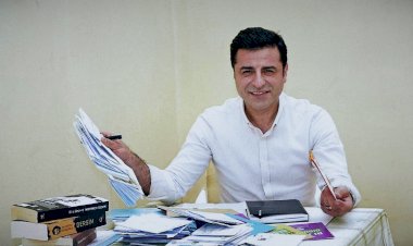 Demirtaş’ın helikopteri, Akşener’in masası, Erdoğan’ın açılımları