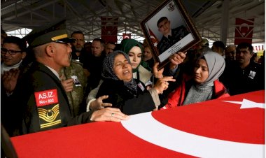 Şehit Eyyüp Uğurlu memleketinde son yolculuğuna uğurlandı