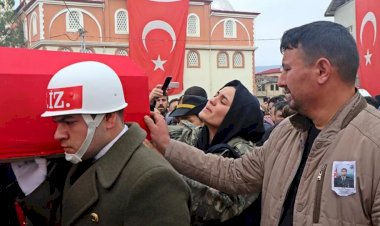Şehit Uzman Çavuş Mustafa Yıldız son yolculuğuna uğurlandı
