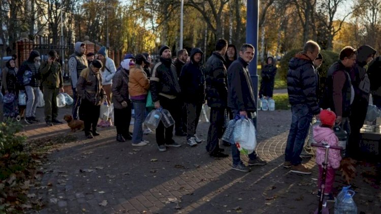 Rus füzeleri enerji tesislerini vurdu: Kiev'de su krizi