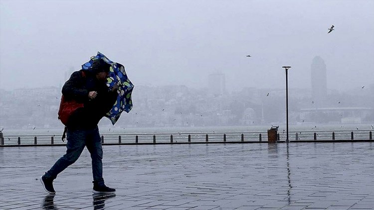 Sıcaklık düşmeye devam ediyor: Yurt genelinde kuvvetli yağış etkili olacak