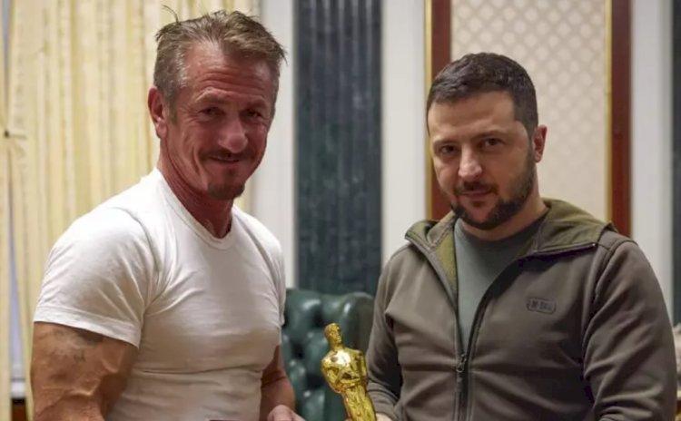 Sean Penn Oscar ödülünü "inancın sembolü" olarak Ukrayna Devlet Başkanı Zelenskiy'e verdi