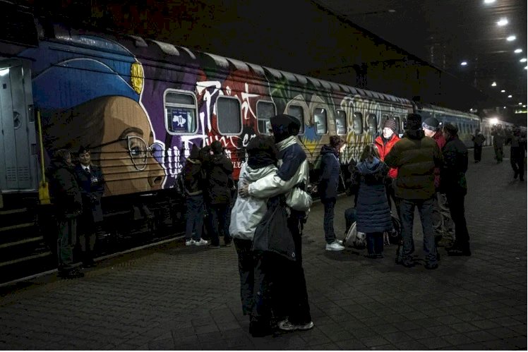 Rus ordusu çekildikten sonra bir ilk! 'Zafer' treni yola çıktı