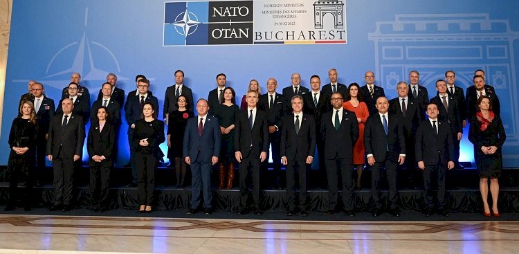 NATO'dan Ukrayna'ya kış için destek sözü