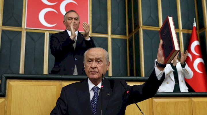 Bahçeli ve anayasa