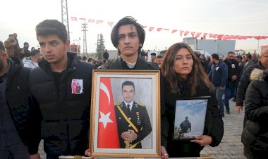 Türkiye, Ukrayna - Rusya savaşında yaptığı gibi ezber bozmaya devam etmeli!