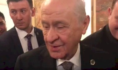 Altılı masanın olası cumhurbaşkanı adayıyla ilgili Bahçeli'den açıklama: Tercihim sınıf arkadaşım olur
