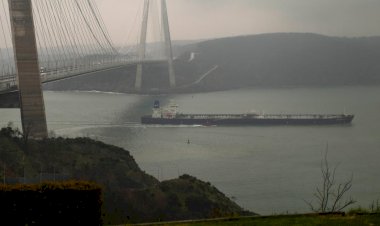 Boğaz'da Rus tankeri trafiği yoğunlaştı