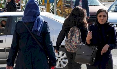 İran'da "ahlak polisleri"nin kaldırılması sorunu çözer mi?
