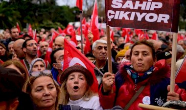 "Dünün mazlumları bugünün zalimlerini oynuyor"