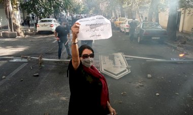 İran’da ‘Diktatöre Ölüm’ sloganları