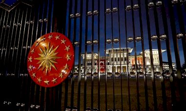İsmail Saymaz: Mahkeme kararından bir gün önce Beştepe'de yapılan İmamoğlu zirvesine bakanlardan biri de katıldı
