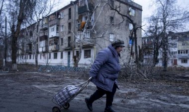 Ukrayna'ya hava saldırısı başlatan Rusya, 100’den fazla füze fırlattı