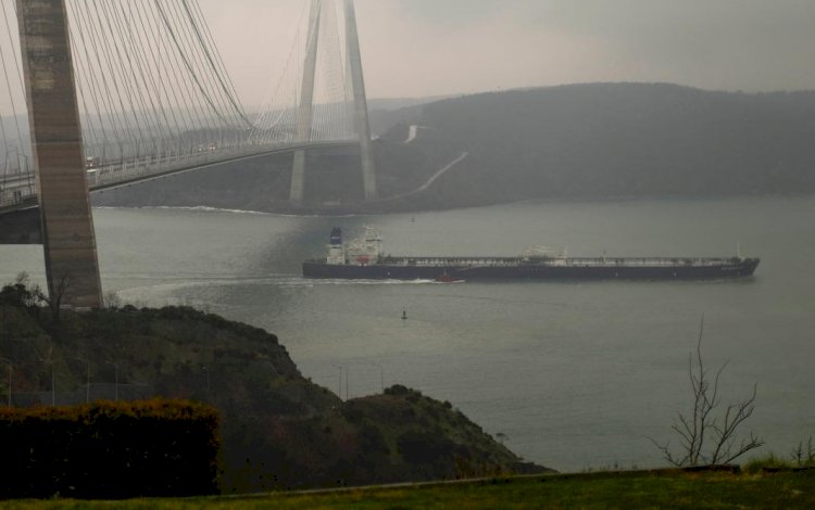 Boğaz'da Rus tankeri trafiği yoğunlaştı
