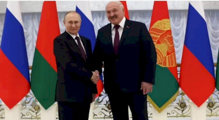 Putin ve Lukaşenko, Minsk'te görüştü; Ukrayna, Belarus sınırında savunmasını güçlendirecek