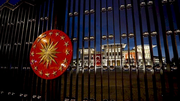 İsmail Saymaz: Mahkeme kararından bir gün önce Beştepe'de yapılan İmamoğlu zirvesine bakanlardan biri de katıldı